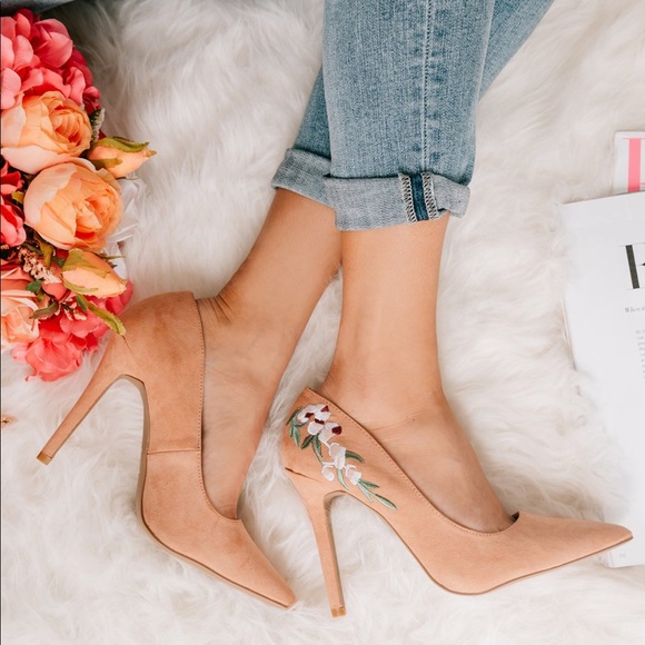 Qupid Shoes - Nude heels